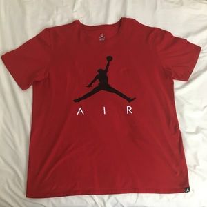 Red Air Jordan T-Shirt. Camiseta Roja Air Jordan